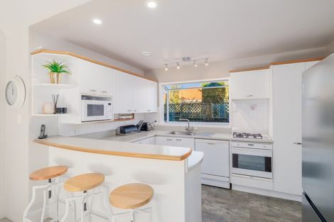 Photo of property in 46 Westgrove Avenue, Avonhead, Christchurch, 8042