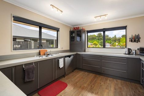 Photo of property in 10 Merrimana Drive, Thames, 3500