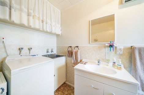 Photo of property in 13b Clouston Park Road, Ebdentown, Upper Hutt, 5018