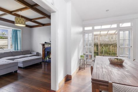 Photo of property in 1/8 Merani Street, Narrow Neck, Auckland, 0622