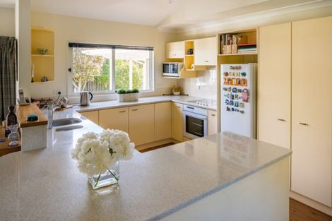 Photo of property in 3 Mariners Way, Whitby, Porirua, 5024