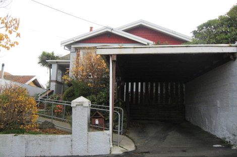 Photo of property in 17 Grandview Crescent, Opoho, Dunedin, 9010