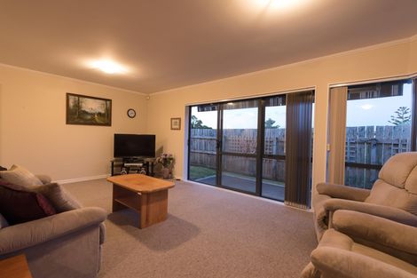Photo of property in 313 Gravatt Road, Papamoa Beach, Papamoa, 3118