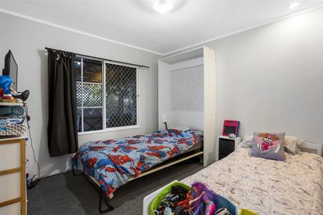 Photo of property in 47 Harmel Road, Glendene, Auckland, 0602