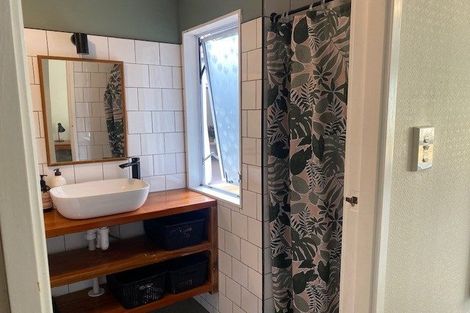 Photo of property in 91 Awanui Street, Merrilands, New Plymouth, 4312