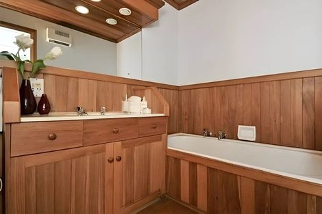 Photo of property in 79 Parkvale Road, Karori, Wellington, 6012