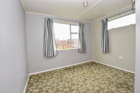 Photo of property in 25 Diamond Street, Carterton, 5713