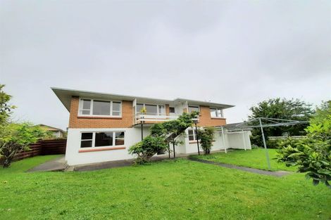 Photo of property in 27 The Crest, Sunnyhills, Auckland, 2010