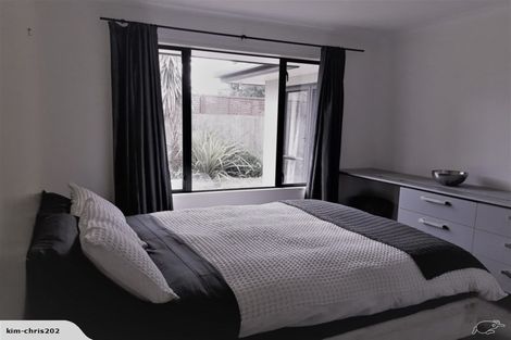 Photo of property in 8a Kenwyn Avenue, St Albans, Christchurch, 8052