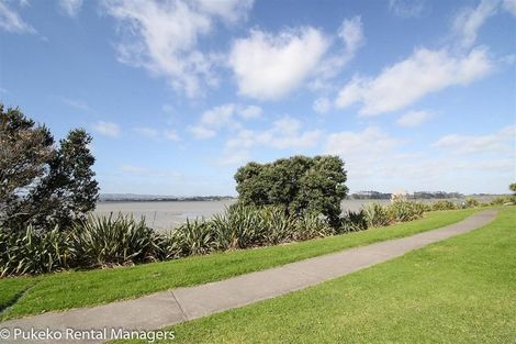 Photo of property in 2/28 Carnoustie Drive, Wattle Downs, Auckland, 2103