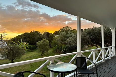 Photo of property in 14 Tetley Road, Surfdale, Waiheke Island, 1081