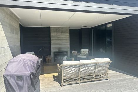 Photo of property in 37 Gummer Road, Havelock North, 4130