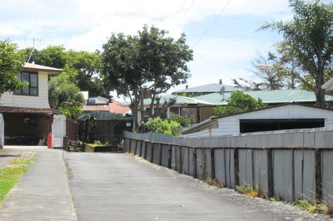 Photo of property in 21 Putini Road, Mangere Bridge, Auckland, 2022