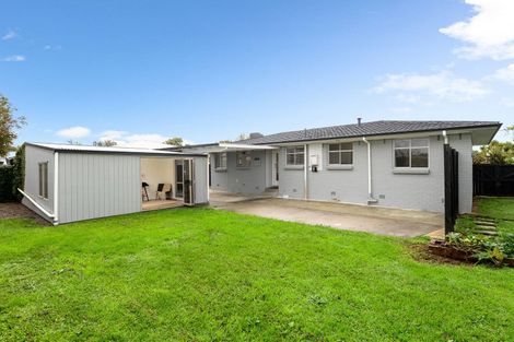 Photo of property in 11 Gerrand Place, Chedworth, Hamilton, 3210