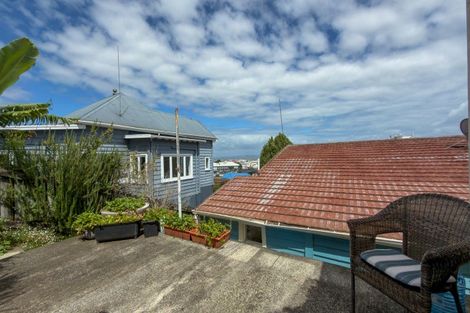 Photo of property in 110 Karaka Road, Thames, 3500