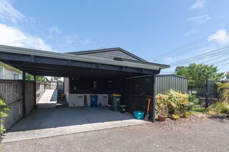 Photo of property in 2/150 Arran Road, Browns Bay, Auckland, 0630