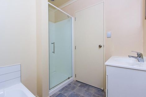 Photo of property in 41b Woodglen Road, Glen Eden, Auckland, 0602