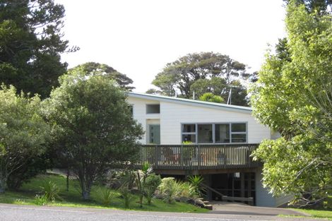 Photo of property in 252 Forest Hill Road, Waiatarua, Auckland, 0612