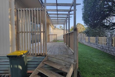 Photo of property in 74 Rosario Crescent, Red Beach, 0932