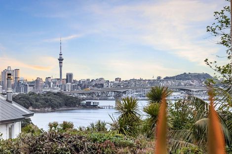 Photo of property in 34 Seaview Avenue, Northcote, Auckland, 0627