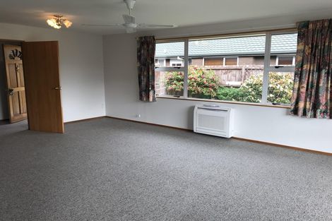 Photo of property in 5 Aberfoyle Place, Parklands, Christchurch, 8083