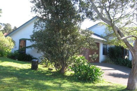 Photo of property in 19 Laingfield Terrace, Laingholm, Auckland, 0604