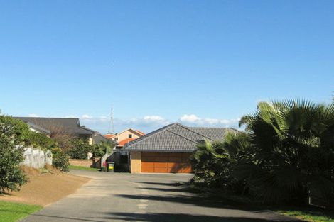 Photo of property in 284 Hill Road, The Gardens, Auckland, 2105