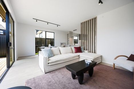 Photo of property in 680 Swanson Road, Swanson, Auckland, 0612