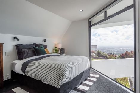 Photo of property in 2/31 Harry Ell Drive, Cashmere, Christchurch, 8022