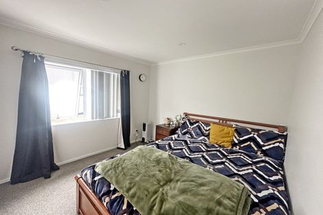 Photo of property in 23 Addison Drive, Glendene, Auckland, 0602