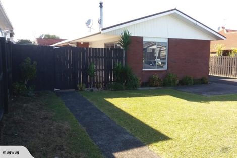 Photo of property in 1/179 Te Atatu Road, Te Atatu South, Auckland, 0610