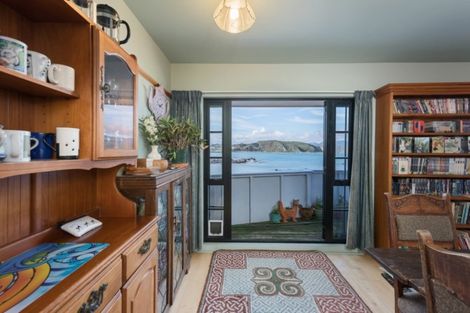Photo of property in 3/422 Queens Drive, Lyall Bay, Wellington, 6022