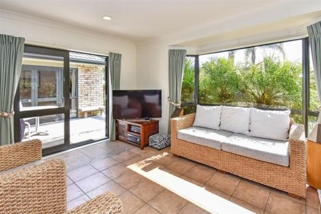 Photo of property in 15 Sunset Drive, Pukekohe, 2120