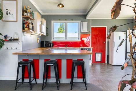 Photo of property in 3 Lucas Street, Riversdale, Blenheim, 7201