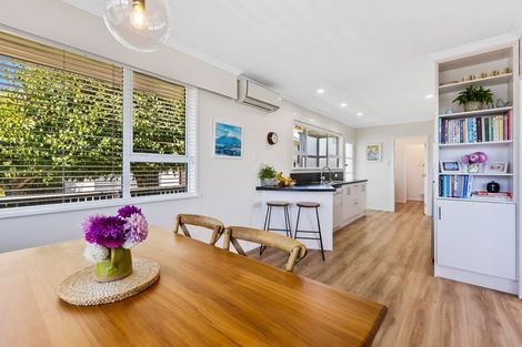 Photo of property in 46 Nevada Drive, Merrilands, New Plymouth, 4312