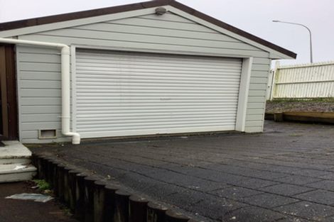 Photo of property in 1/8 Pupuke Road, Hillcrest, Auckland, 0627