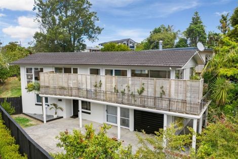 Photo of property in 9 Oruamo Place, Beach Haven, Auckland, 0626