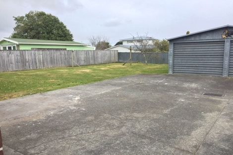 Photo of property in 7 Bartholomew Road, Levin, 5510