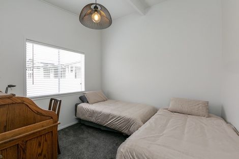 Photo of property in 3/209 Mcleod Street, Camberley, Hastings, 4120