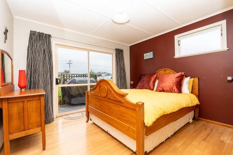 Photo of property in 102 Mako Road, Whangamata, 3620