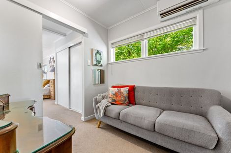 Photo of property in 1/73 Birkdale Road, Birkdale, Auckland, 0626