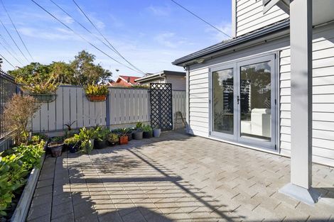 Photo of property in 12 Kauri Street, Miramar, Wellington, 6022