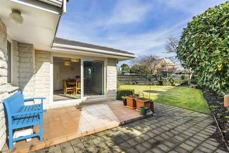 Photo of property in 16 Stormont Place, Avonhead, Christchurch, 8042