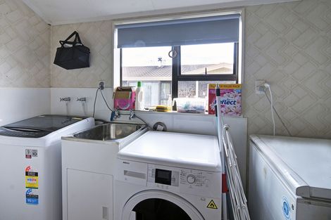 Photo of property in 6 Rewa Place, Lansdowne, Masterton, 5810