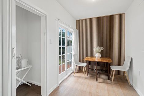 Photo of property in 267 Centaurus Road, Saint Martins, Christchurch, 8022