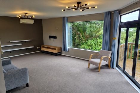 Photo of property in 14 Kekeno Grove, Tirohanga, Lower Hutt, 5010