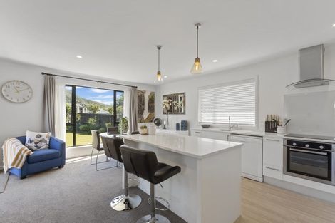 Photo of property in 18 Discovery Way, Waikawa, Picton, 7220