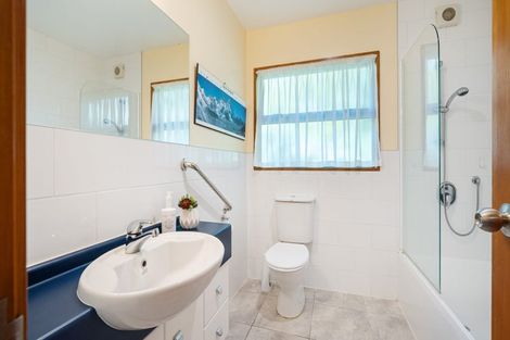 Photo of property in 190 Cannon Hill Crescent, Mount Pleasant, Christchurch, 8081