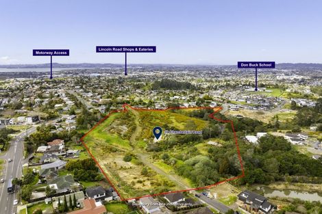 Photo of property in 39 Chamberlain Road, Massey, Auckland, 0614