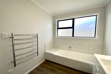 Photo of property in 29 Cynisca Crescent, Wallaceville, Upper Hutt, 5018